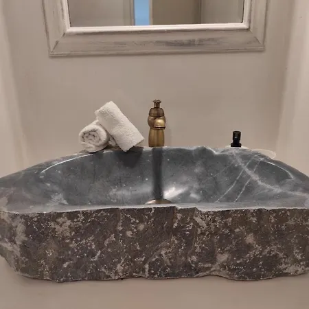 度假居 Traditional In Chora #5 *