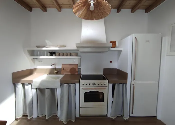 Traditional In Chora #5 *