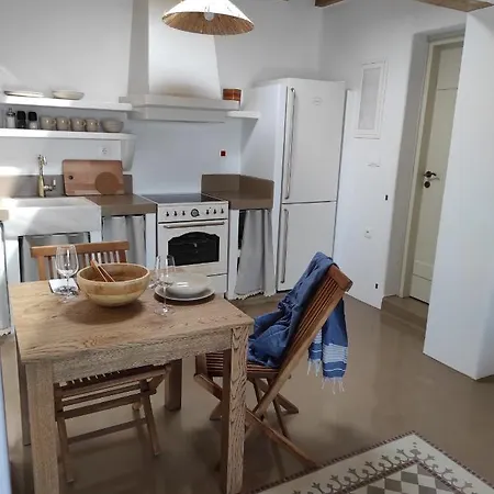 Prázdninový dům Traditional In Chora #5 *